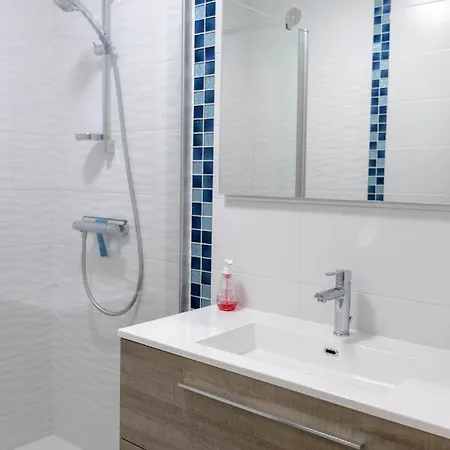 Appartement Sur Port - 78M2 Balcon Saint-Gilles-Croix-de-Vie Exterior foto
