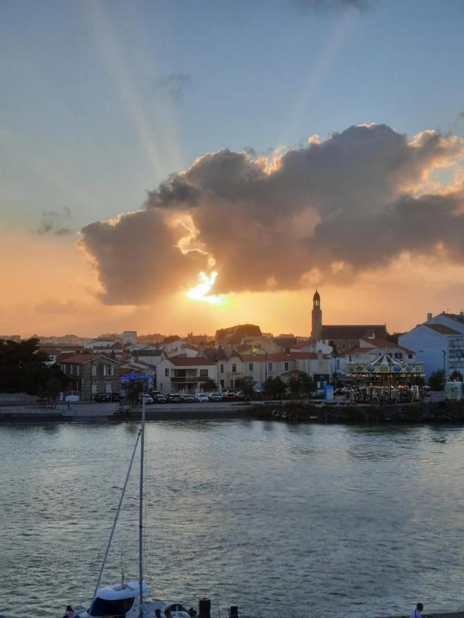Sur Port - 78m2 Balcon Apartment